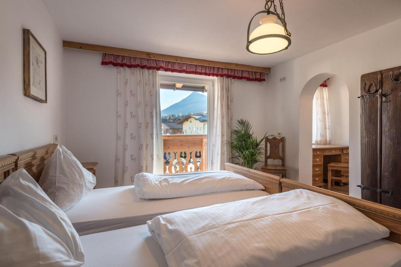 Alpenhostel "Das Besenhaus" Altenmarkt im Pongau Kültér fotó