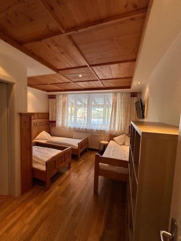 Alpenhostel "Das Besenhaus" Altenmarkt im Pongau Kültér fotó